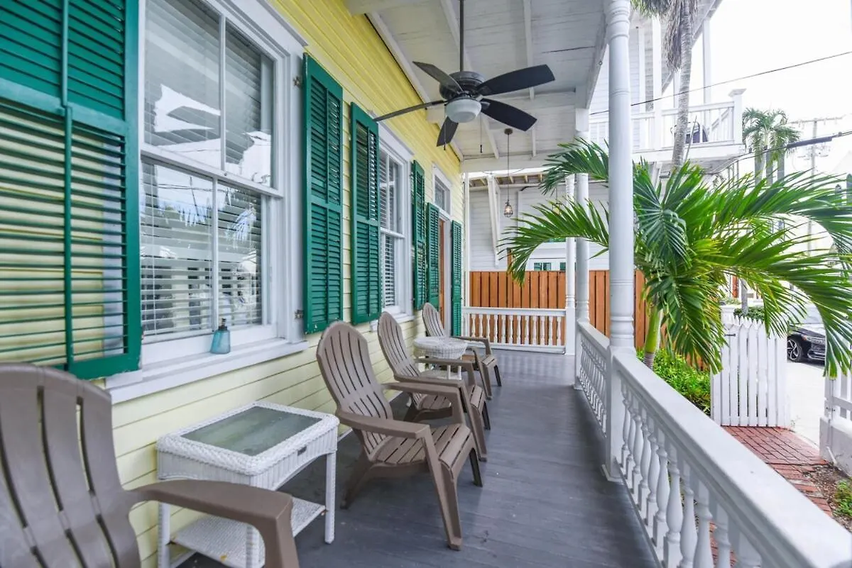 Curry House - Pool, King Bed & Balcony! Room 7 Key West Fogadó