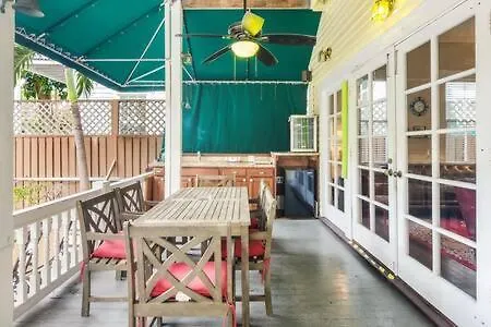 Curry House - Pool, King Bed & Balcony! Room 7 Key West 0*,  USA